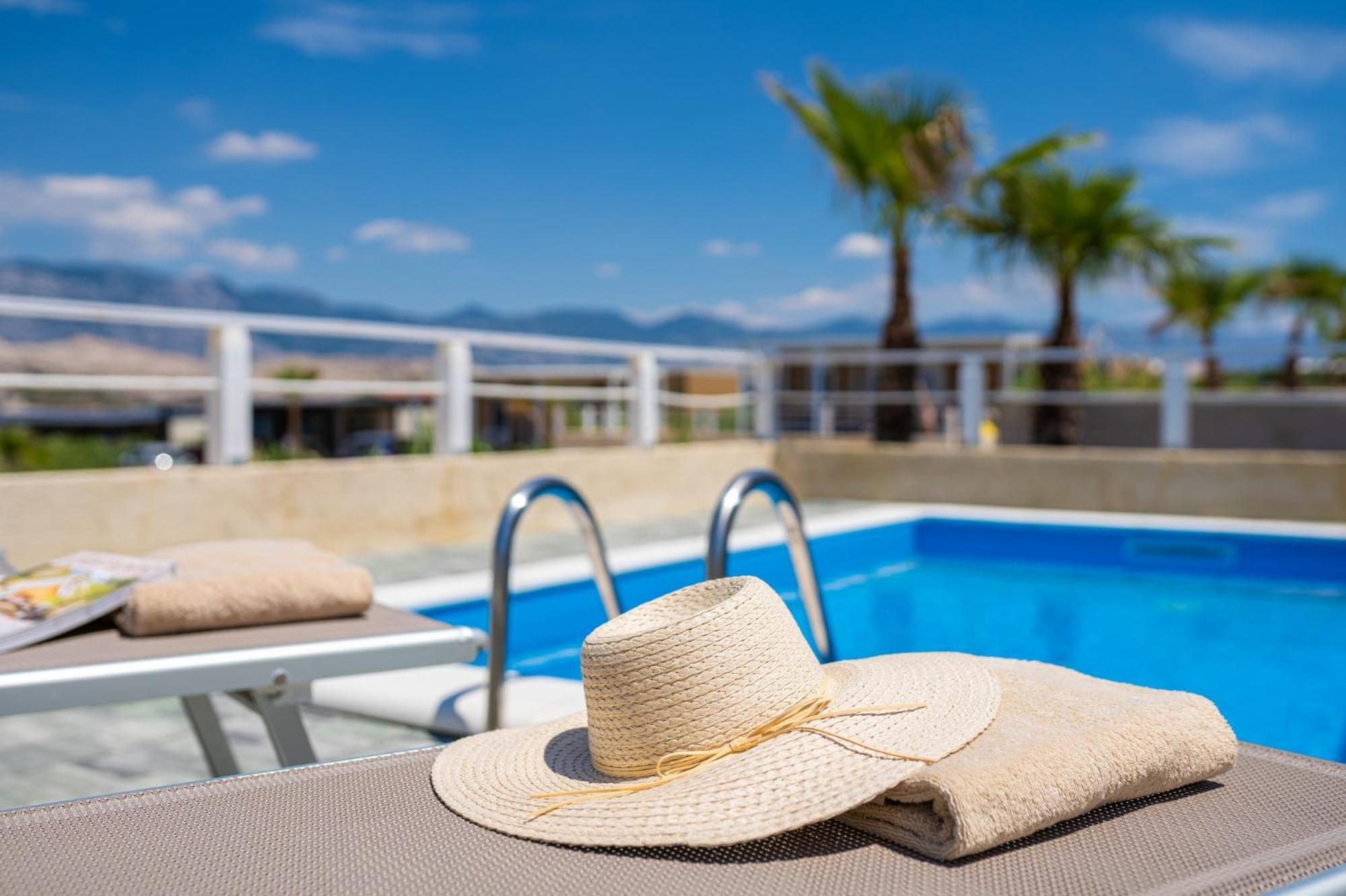 Terra Park Spiritos Hotel Kolan Ngoại thất bức ảnh