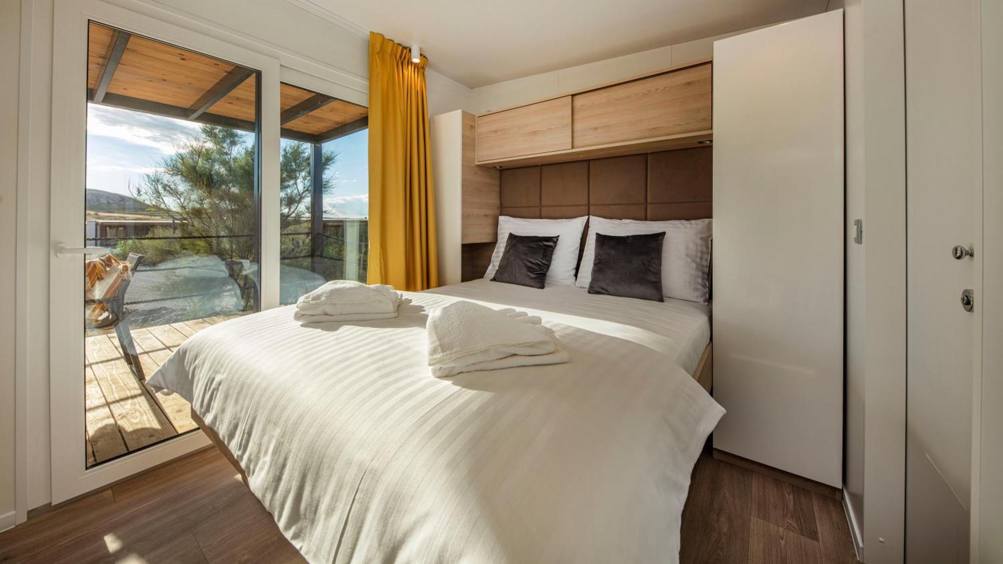 Terra Park Spiritos Hotel Kolan Ngoại thất bức ảnh